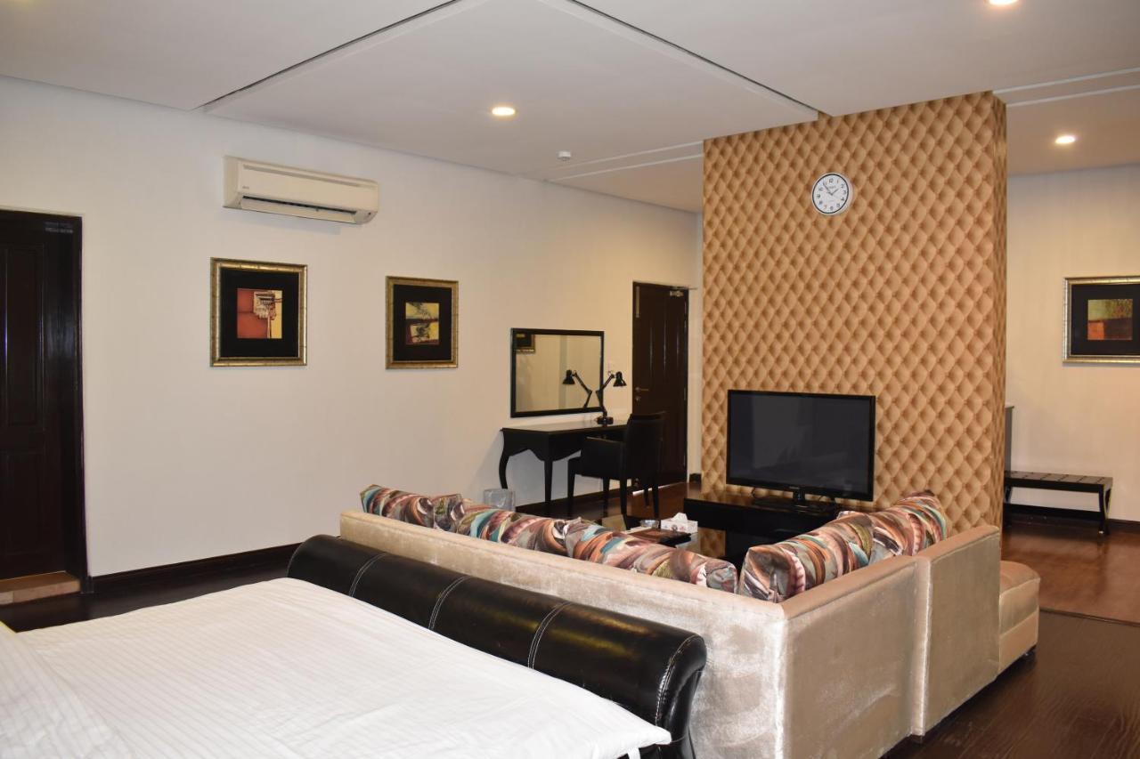 Hotel Safari Club 1 Rawalpindi Zewnętrze zdjęcie