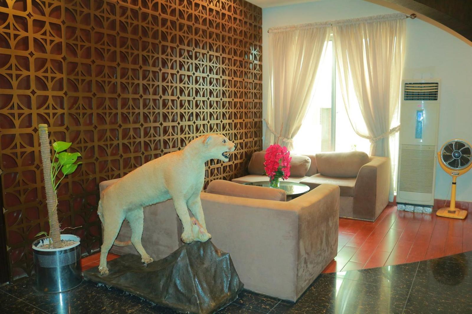 Hotel Safari Club 1 Rawalpindi Zewnętrze zdjęcie